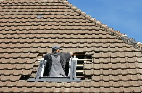 Pose de velux - Montcresson